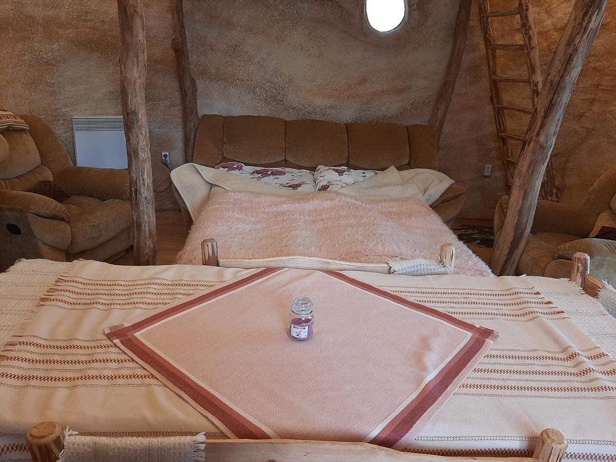 Midgard Hotel Osiecznica Екстериор снимка