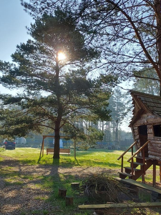 Midgard Hotel Osiecznica Екстериор снимка